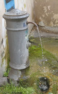 Water flowing in grass