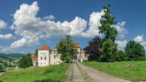 Svirzh, ukraine 10.07.2021. svirzh castle in lviv region of ukraine on a sunny summer day