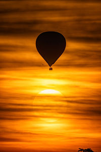 hot air balloon