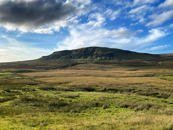 Pen-y-gent, near the road leading from, halton gill, skipton, yorkshire.