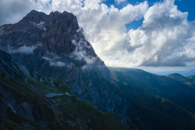 Great horn of the mountain complex of the gran sasso d'italia abruzzo