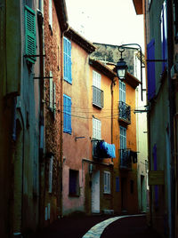 Narrow alley in alley