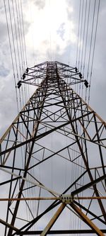 Electric tower to transmit electricity