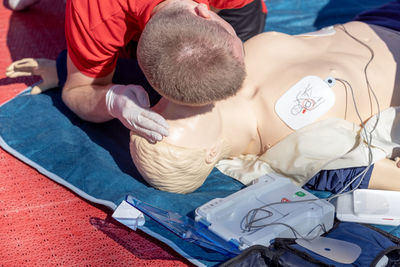 Aed - automated external defibrillation during cpr and first aid training