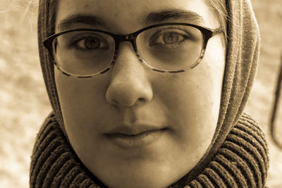 Close-up portrait of girl wearing eyeglasses