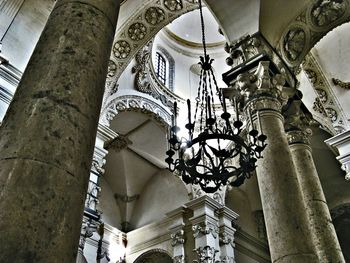 Low angle view of ceiling