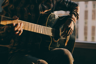 Man playing guitar