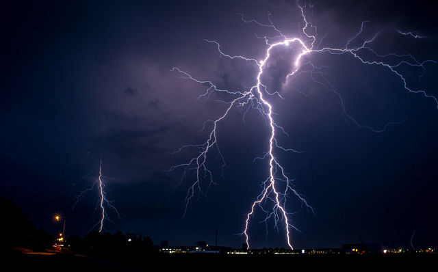 Scenic view of lightning fork in dramatic | ID: 79500308