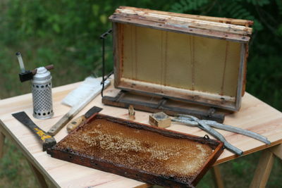 Beekeeper tools