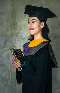 Portrait of a smiling young woman