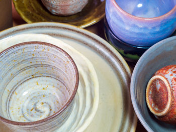 Ceramic bowls prepared to use for houseplant pot 