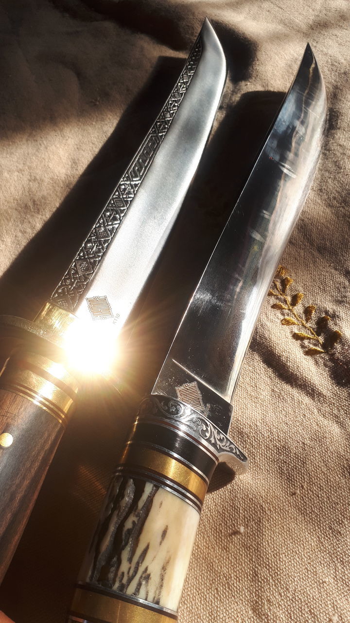 weapon, metal, sunlight, no people, dagger, indoors, close-up, knife, cold weapon