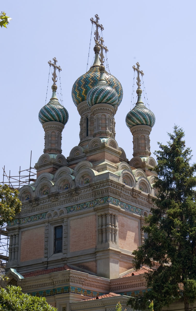 LOW ANGLE VIEW OF A TEMPLE