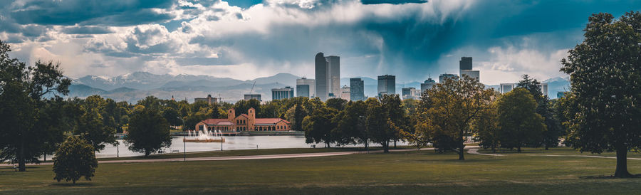 Skyline of denver, colorado. mountains in the background.