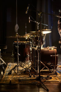 Drum kit in darkroom