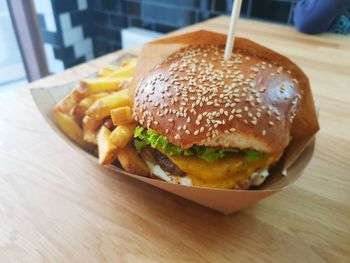 Close-up of burger in plate on table