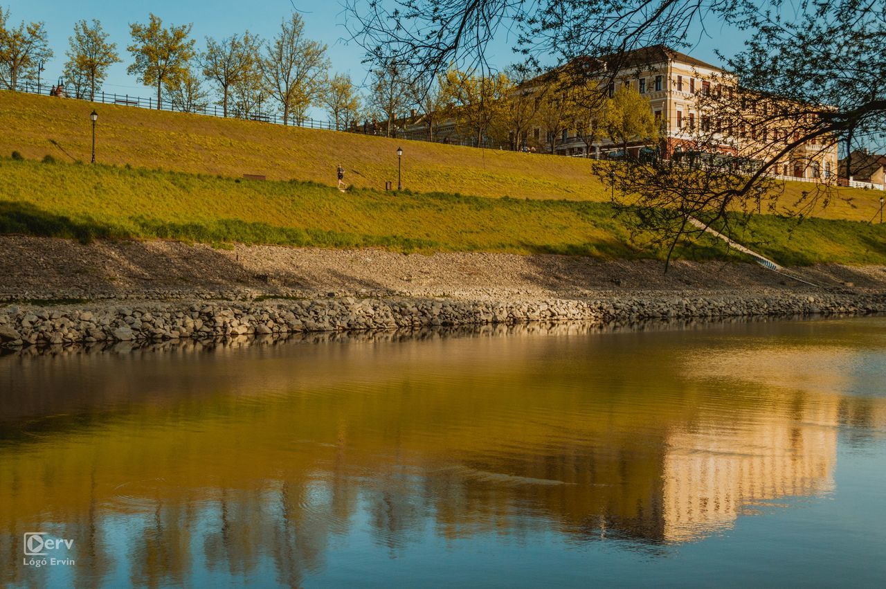 SCENIC VIEW OF LAKE