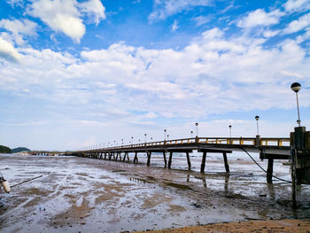 Sky bridge