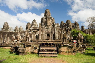 Panoramic view of temple against sky