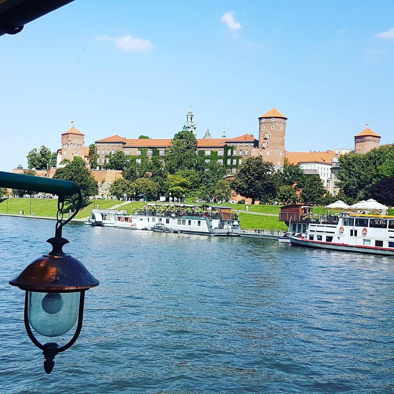 VIEW OF RIVER AGAINST BUILDINGS