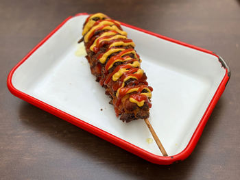 Close-up of sushi in plate on table