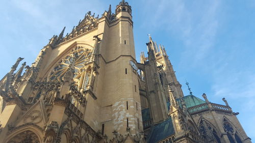 Low angle view of metz cathedral against sky