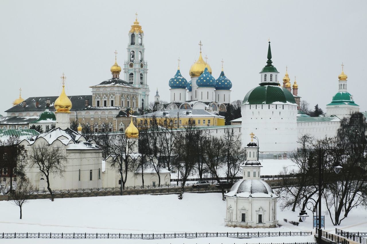 place of worship, religion, spirituality, architecture, dome, built structure, building exterior, history, travel destinations, outdoors, day, no people, cross, gold colored, sky, clear sky, baroque style, nature