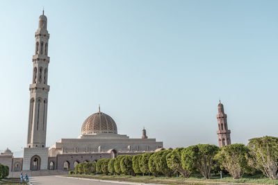 Sultan qaboos grand mosque in muscat, oman.