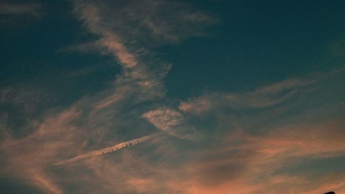 Low angle view of vapor trail in sky