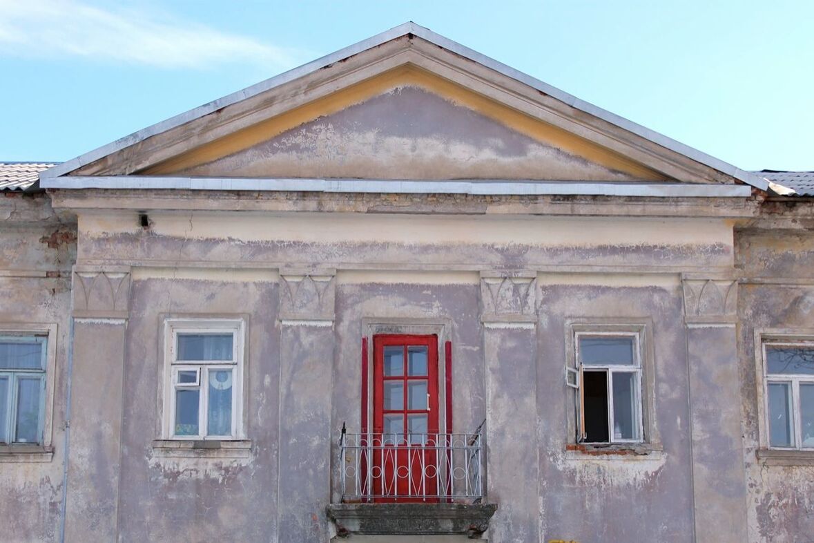 architecture, built structure, building exterior, window, low angle view, door, facade, old, house, day, sky, outdoors, no people, residential structure, building, entrance, exterior, residential building, weathered, history