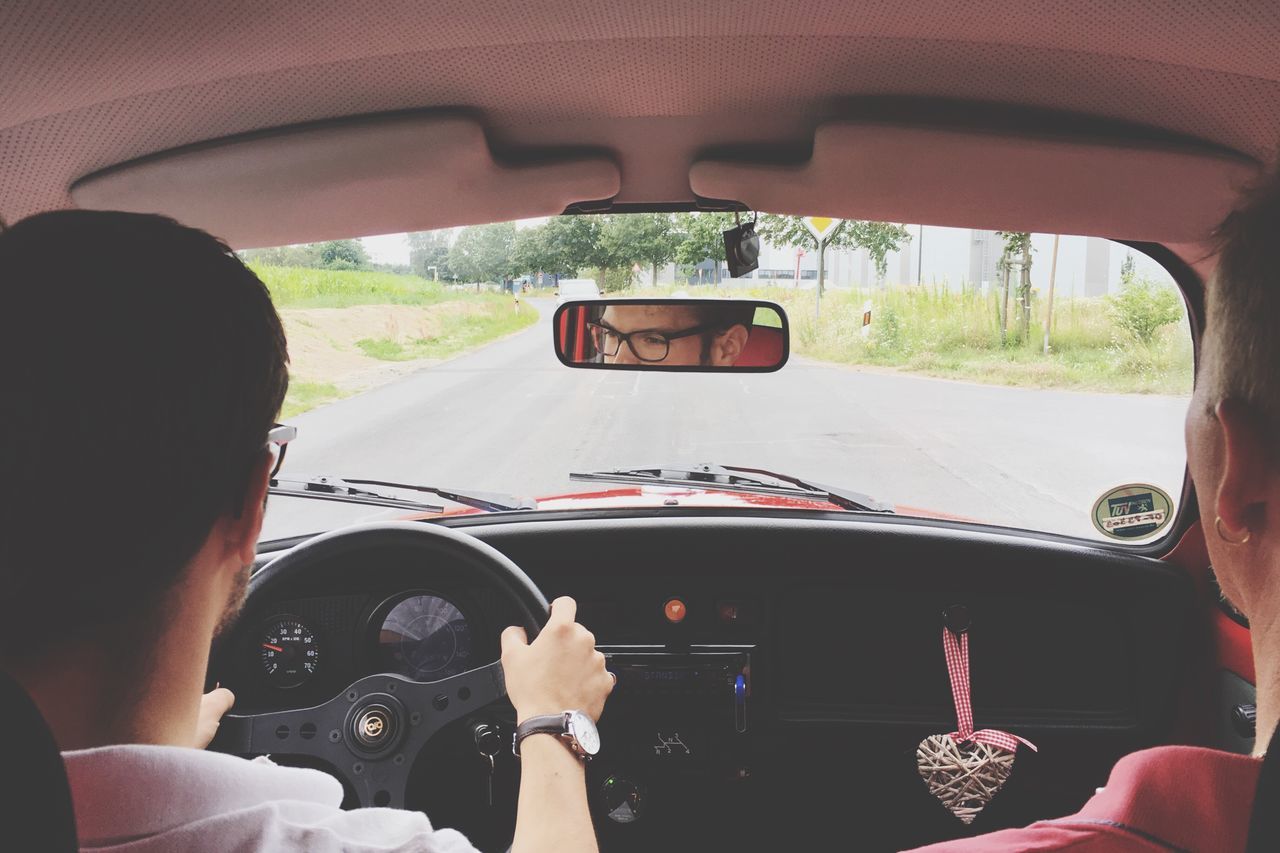 transportation, mode of transport, land vehicle, vehicle interior, lifestyles, part of, leisure activity, windshield, vehicle seat, cropped, journey, driving, steering wheel, personal perspective, unrecognizable person, day, dashboard, bus