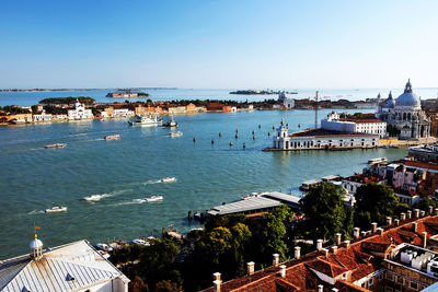 Santa maria della salute in grand canal against sky