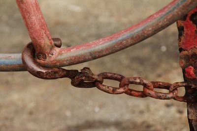 Close-up of rusty chain