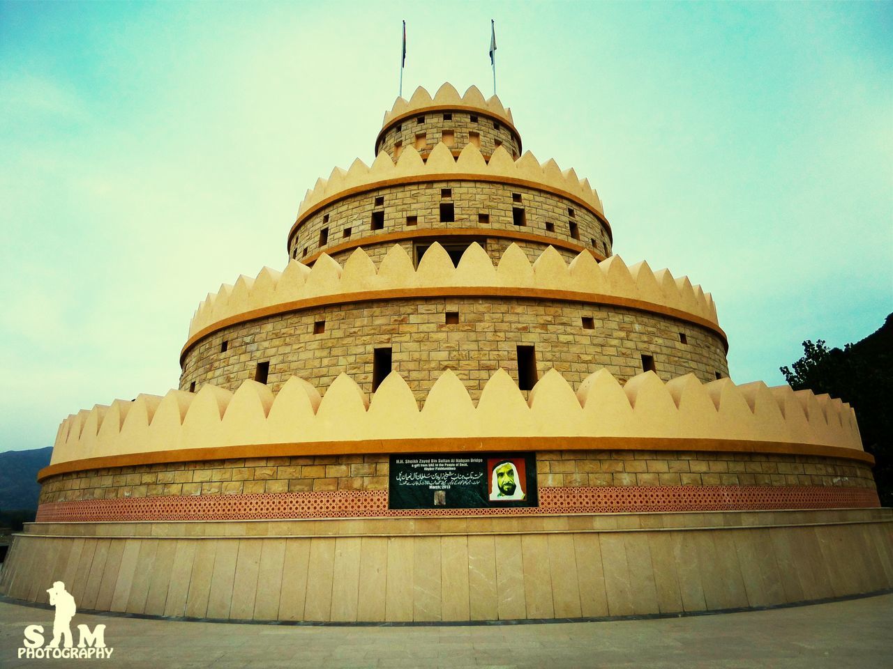 architecture, built structure, building exterior, low angle view, history, famous place, place of worship, religion, sky, travel destinations, tourism, travel, clear sky, spirituality, dome, blue, international landmark, tower, day, outdoors