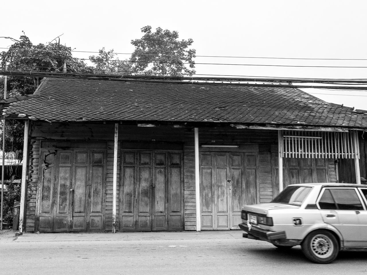 CAR ON BUILDING