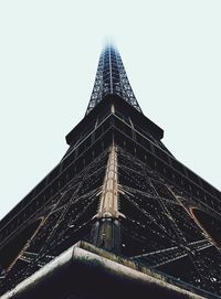 Low angle view of skyscraper against clear sky