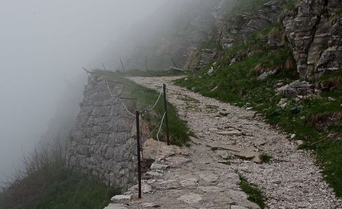 Footpath leading towards mountain