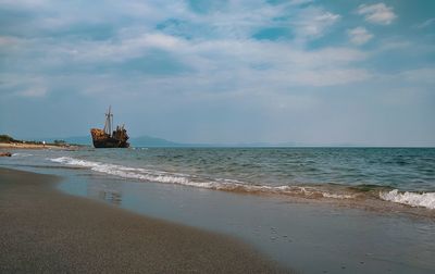 Scenic view of sea against sky