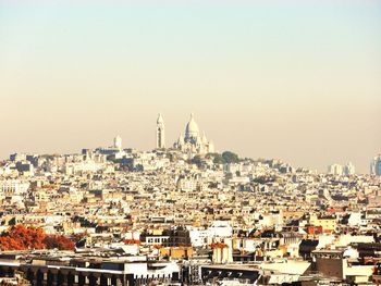 Basilique du sacre coeur in city against clear sky