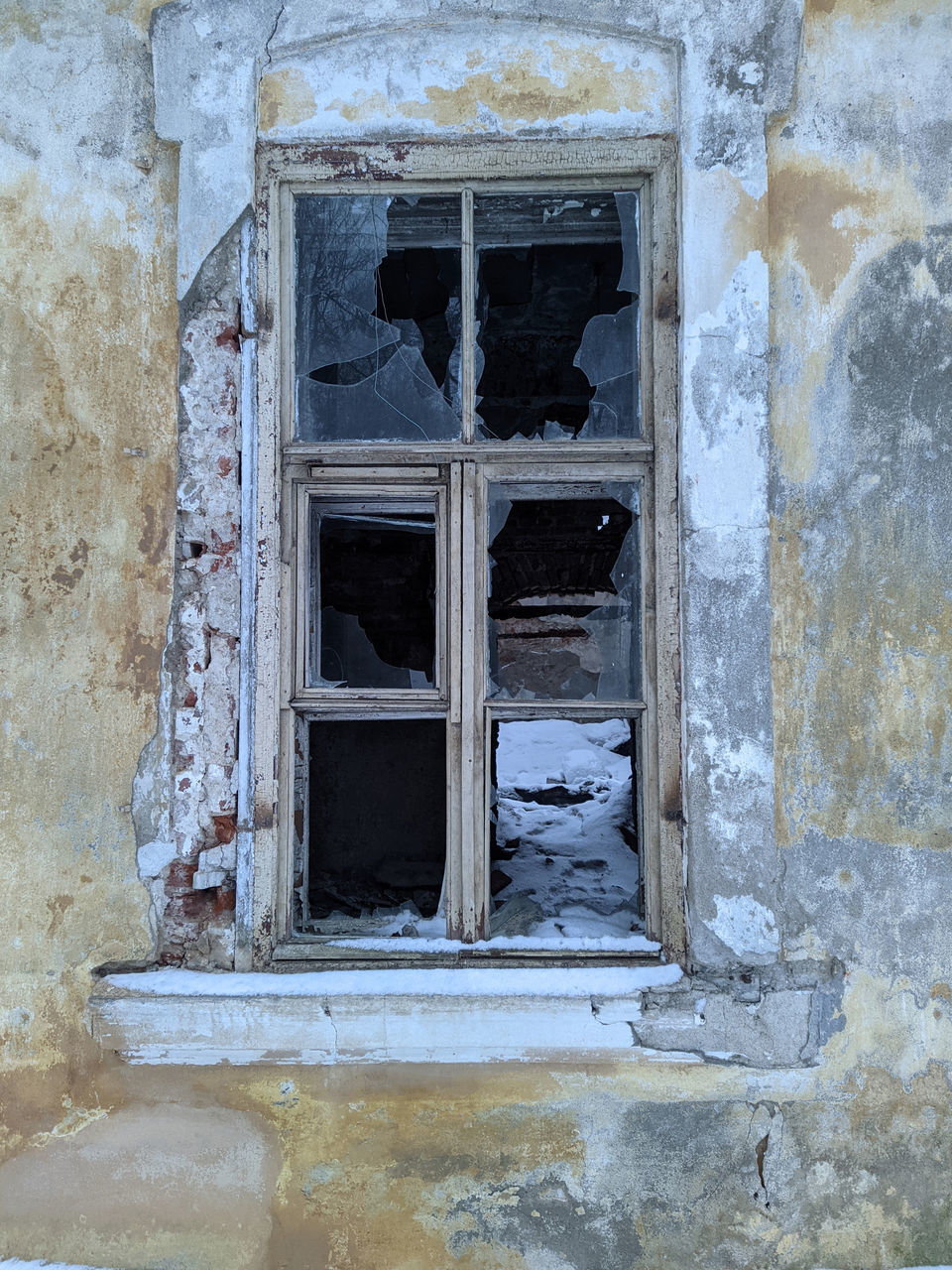 architecture, built structure, window, building exterior, building, wall, old, no people, damaged, abandoned, wall - building feature, house, history, weathered, day, door, entrance, blue, ancient history, the past, outdoors, decline, deterioration, rundown, bad condition, ruins, residential district, iron, broken, closed