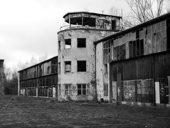 Abandoned building against sky