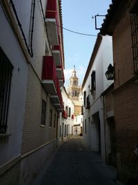 Narrow alley in city