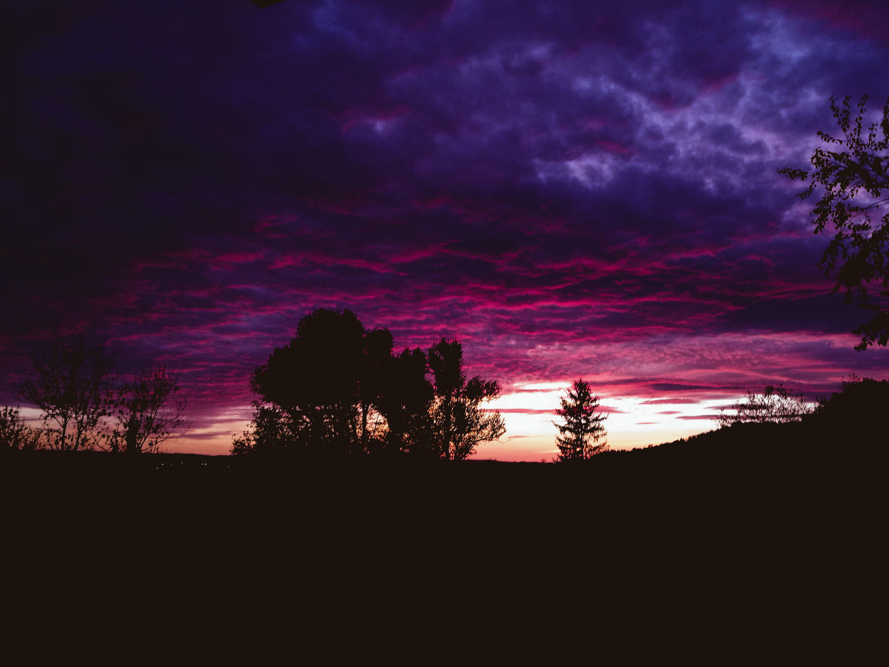 sunset, silhouette, nature, beauty in nature, sky, scenics, tree, idyllic, no people, cloud - sky, outdoors, tranquility