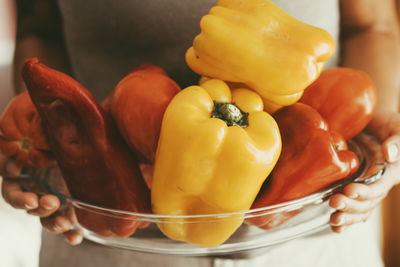 Close-up of bell peppers in bowl on table