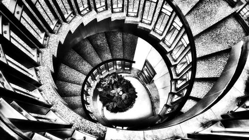 Spiral staircase