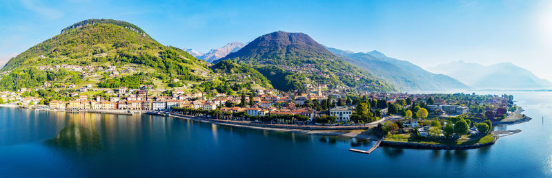 Panoramic view of bay against mountains