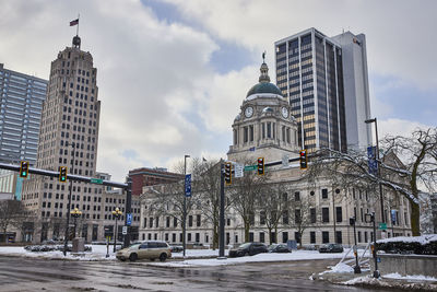 Buildings in city