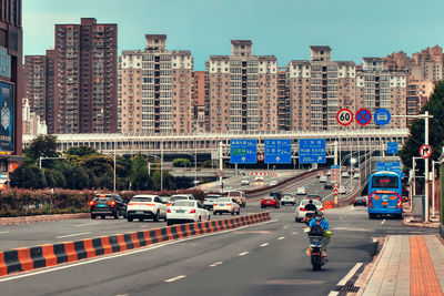 Traffic on road in city