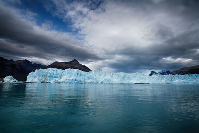 Scenic view of the perito moreno glacier