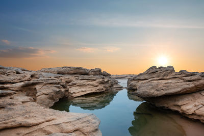 Sam pan bok, grand canyon in thailand, mekhong river at ubon ratchathani, thailand.